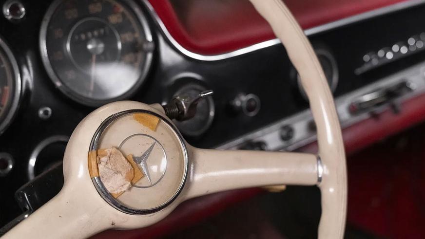 Уникальный Mercedes-Benz, который 50 лет никто не видел, уйдёт с молотка