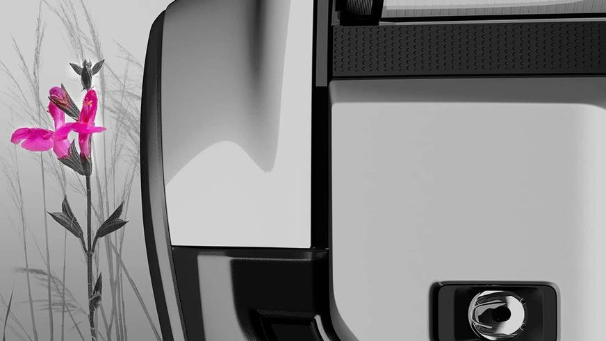 Toyota показала новые фото Land Cruiser Prado