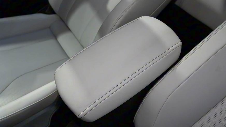 Toyota Corolla получила новую внешность, но&nbsp;пока только для&nbsp;Китая