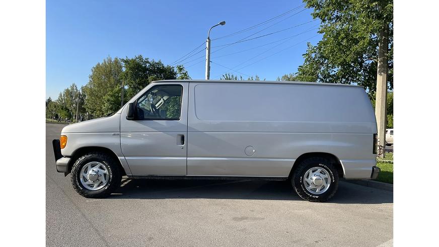 Пятёрка американских вэнов из объявлений на Kolesa.kz