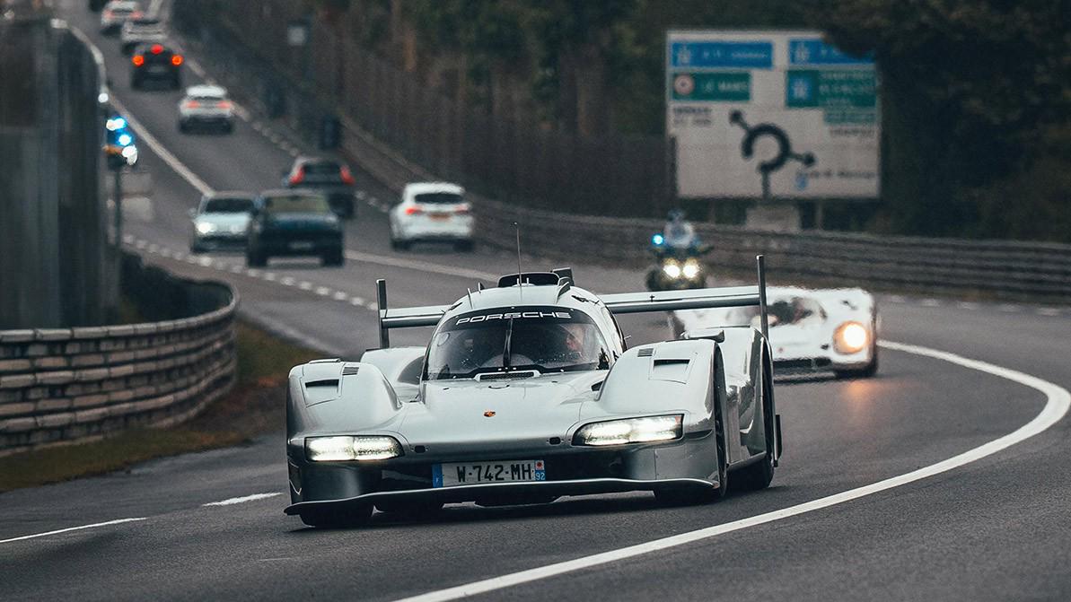 Porsche вывела гоночный прототип на дороги общего пользования