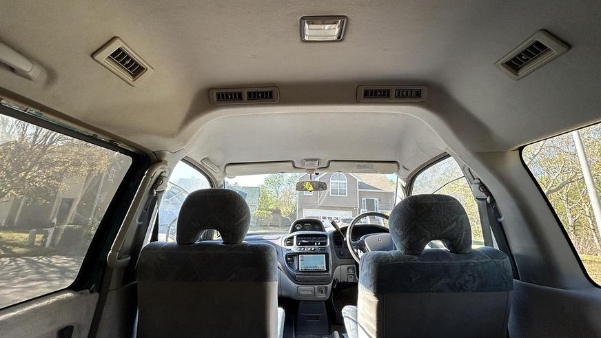 Лифтованная Mitsubishi Delica появилась на торгах в США