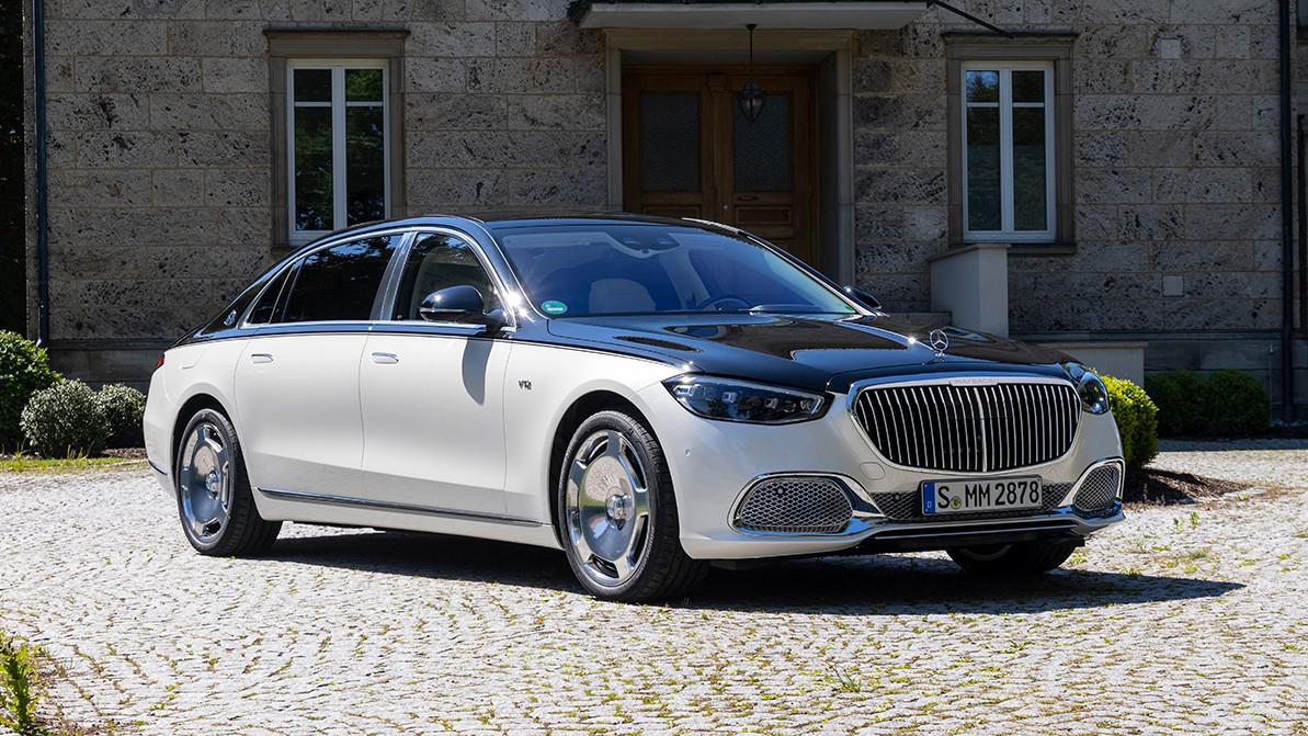 Ресейдегі байлар бірден екі машина алады