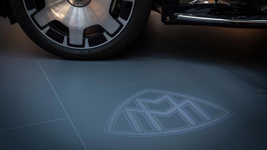 Представлен кроссовер Mercedes-Maybach EQS