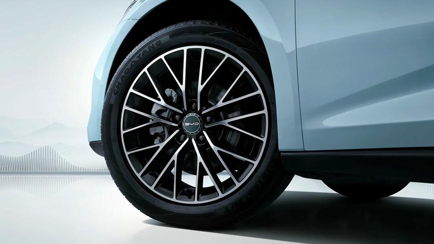 BYD выводит на рынок РК сразу три новых гибрида: сколько они стоят?
