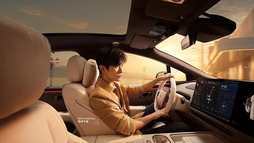 В Китае назвали цены на компактный Li i6