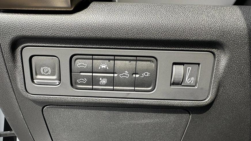 Электрический Hummer продаётся на Kolesa.kz