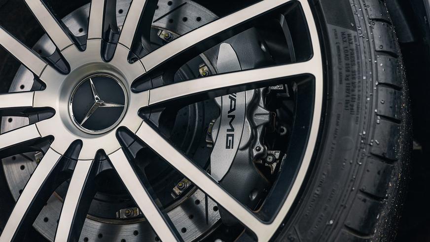 Редкий Mercedes-Benz SL 65 AMG Black Series уйдёт с молотка