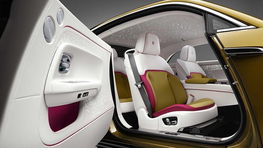 Rolls-Royce показала свой первый электромобиль