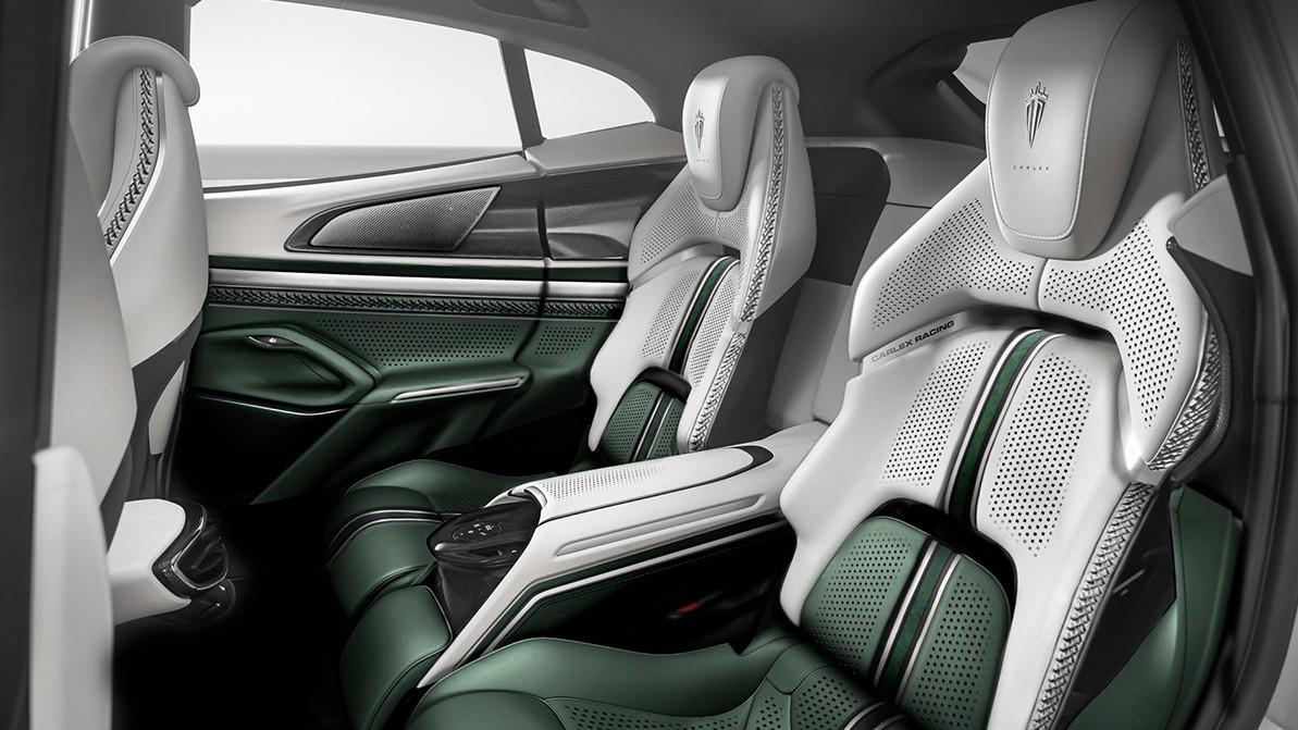 Первый кроссовер Ferrari доработали в Польше