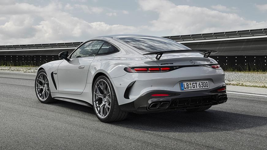У Mercedes-AMG GT63 появилась версия Pro