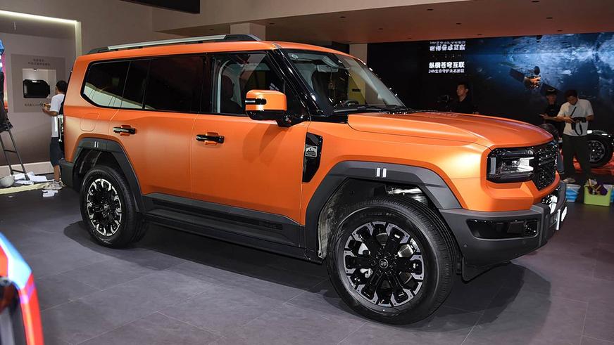 У Jetour появился роскошный внедорожник Zongheng G700