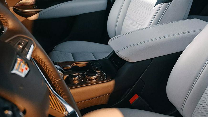 Cadillac XT4 в Китае стоит вдвое дешевле, чем в США