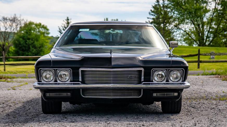 Buick Riviera 1971 года — сзади почти бэтмобиль и недорого