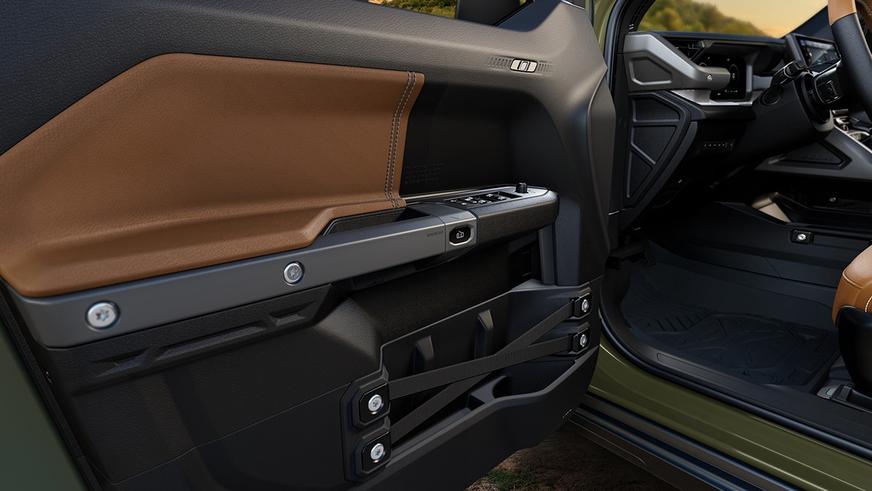 У Jeep появился внедорожный электрокар Recon