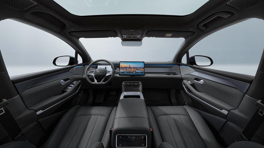 Гибрид BYD Atto 8 поступит в продажу в Казахстане в 2026 году