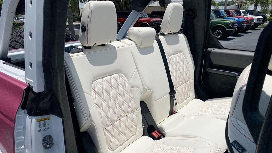 Мечта Барби в&nbsp;&laquo;Форде-Бронко&raquo;