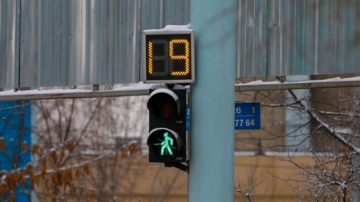 Сорок новых светофоров установят в Алматы