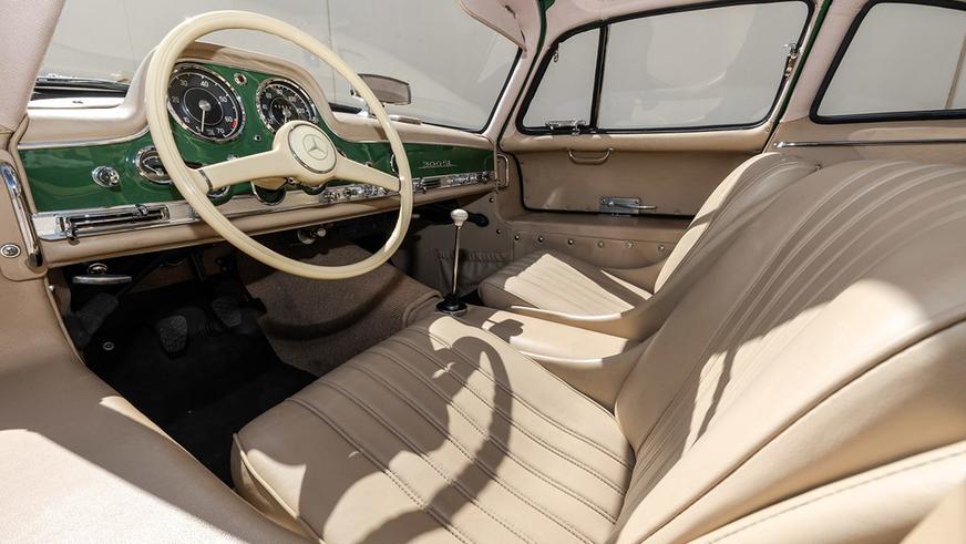 Уникальный 300SL Gullwing пустят с молотка