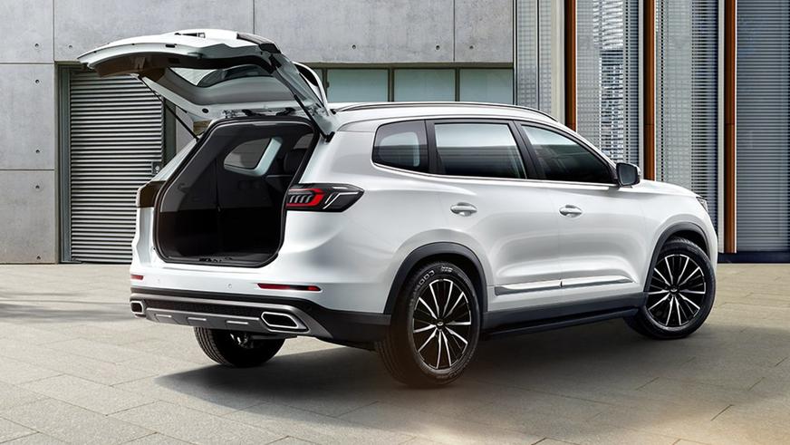 В России назвали цены на трёхмоторный Chery Tiggo 8 Pro e+