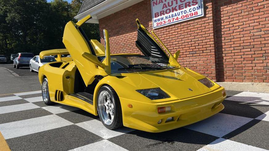 Старый Pontiac превратили в копию Lamborghini Diablo