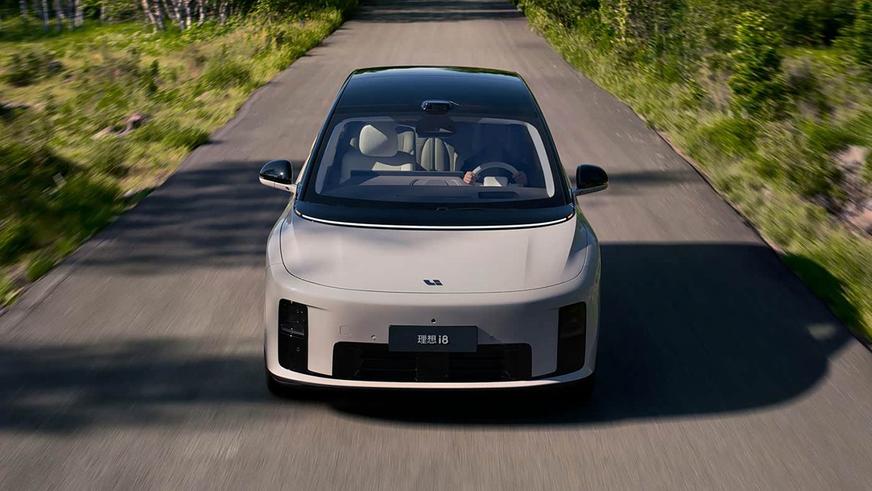 Представлен кроссовер Li Auto i8 – шесть мест и два мотора