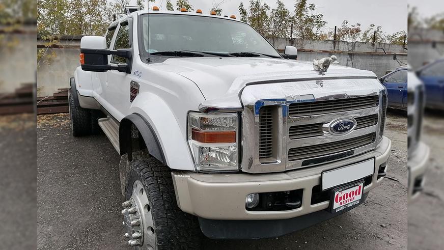От Ford F-450 до универсала BMW E30: интересные объявления на Kolesa.kz