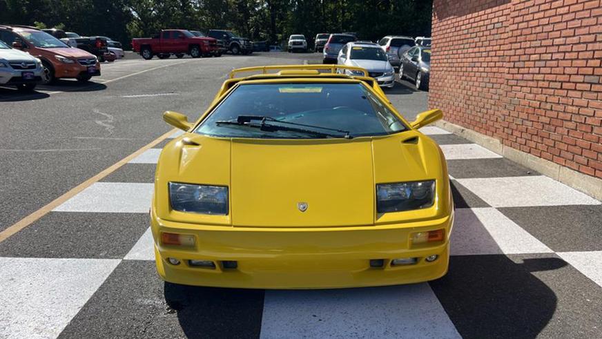 Старый Pontiac превратили в копию Lamborghini Diablo