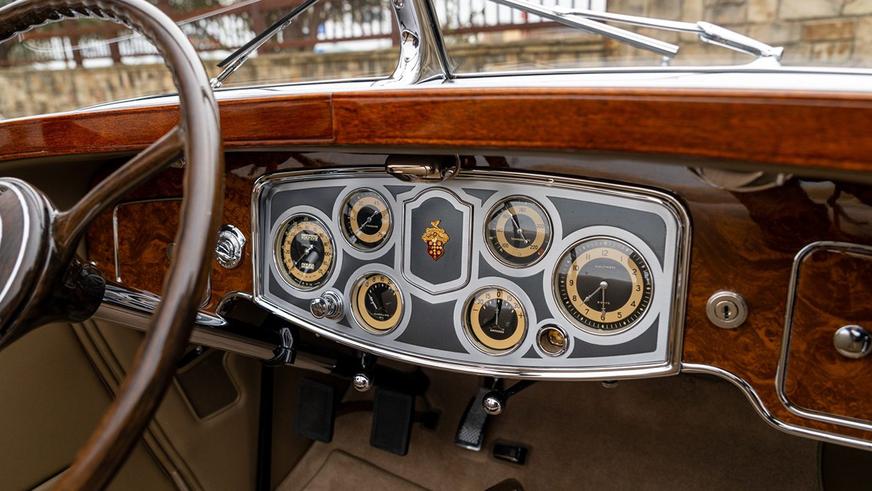 Раритетный Packard V12 на торгах в США