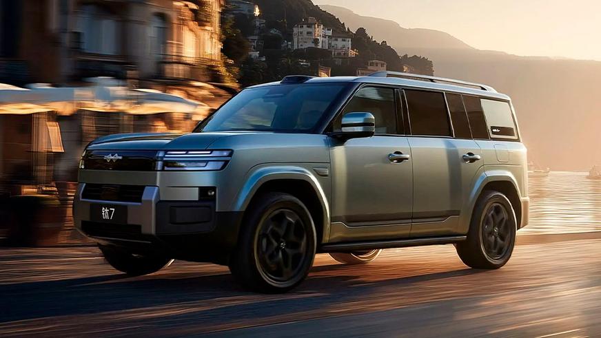У BYD появился дальнобойный гибрид FangChengBao Tai 7