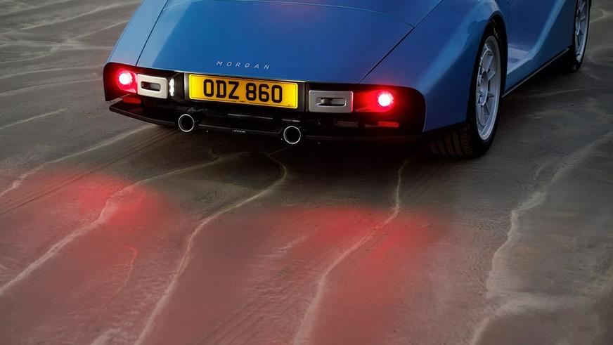 Новый флагман Morgan сохранил мотор BMW и ретродизайн