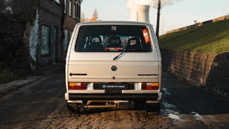 Volkswagen T3 с мотором от Porsche 911 выставили на продажу