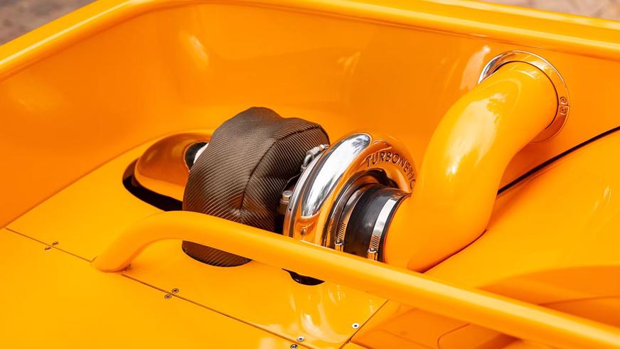 С молотка уйдёт пикап Ford с 10-литровым мотором и турбинами в кузове