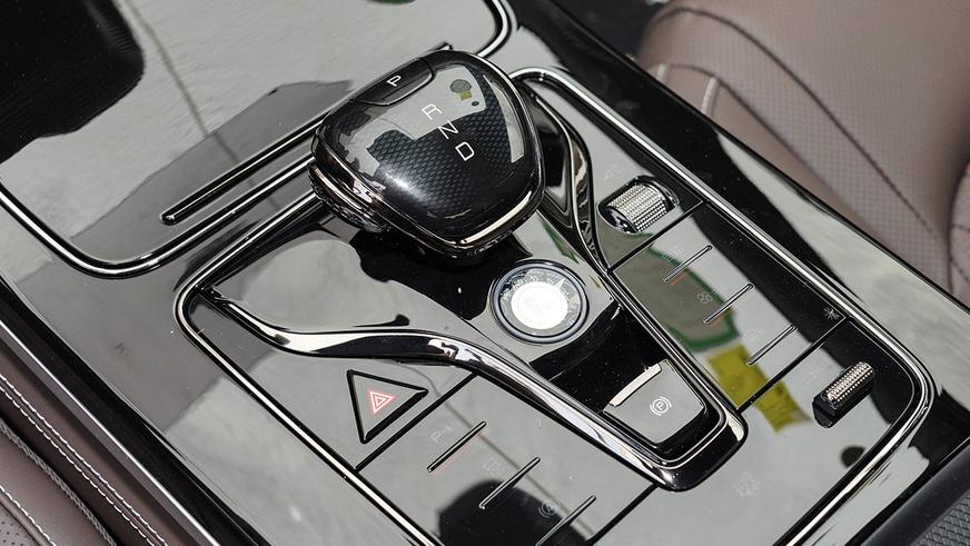 Представлено обновлённое семейство BYD Han: богаче и дешевле