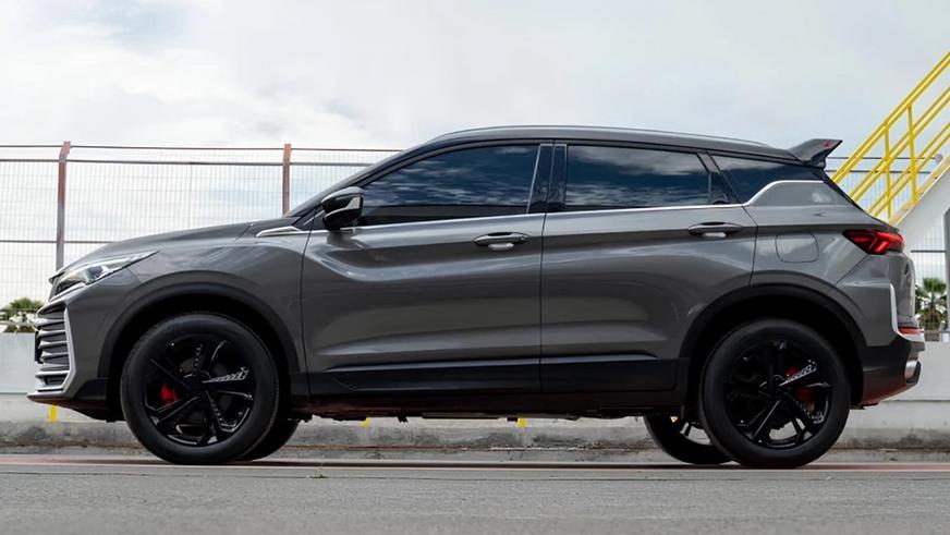 Geely показал обновлённый Coolray для экспорта