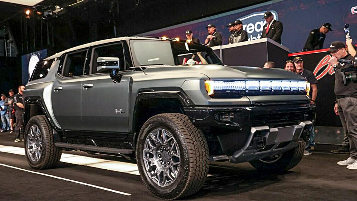 Первый серийный Hummer на батарейках продали за полмиллиона долларов