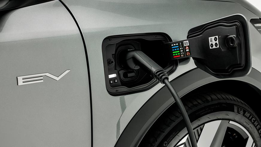 Mitsubishi Eclipse Cross стал электрокаром на платформе Renault