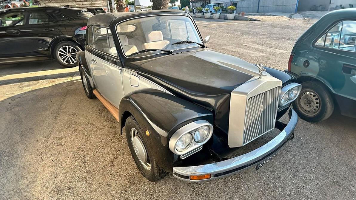 Продаётся VW Beetle, оформленный под Rolls-Royce