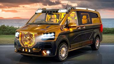 V-Class превратили в броневик в Латвии