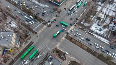 Алматыдағы тағы екі қиылыста жаяу жүргіншіге арналған бағдаршам фазасы болады