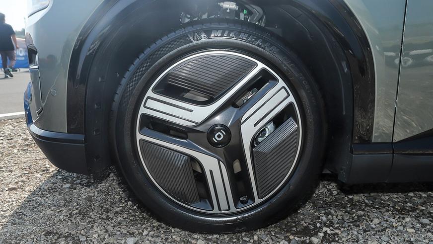 Changan подтвердил появление кроссовера-трансформера в СНГ
