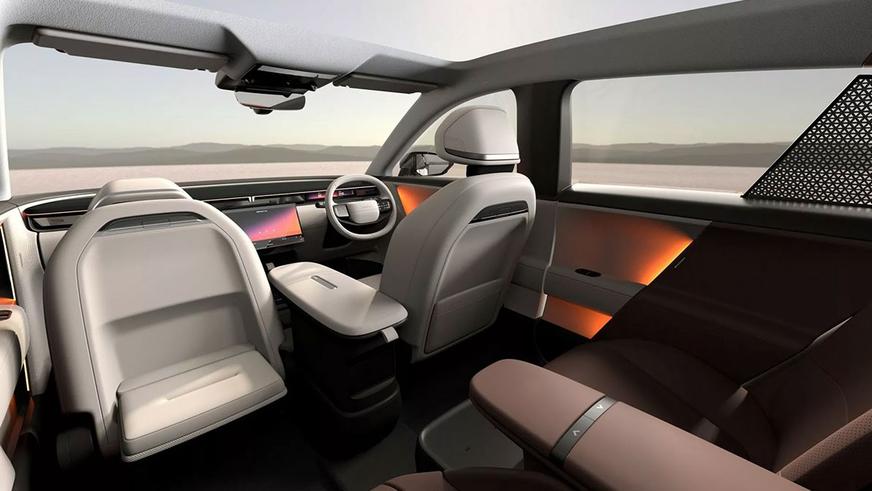 Индийский Tata показал первый электрокар на платформе Jaguar Land Rover Индийский Tata показал первый электрокар на платформе Jaguar Land Rover