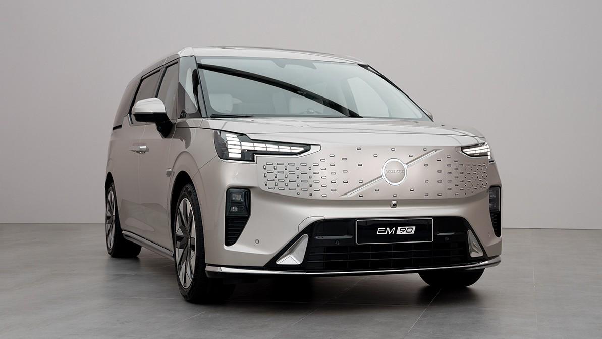 Volvo-ның алғашқы минивэні 112 мың долларға бағаланды