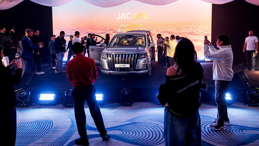 Семиместный минивэн от&nbsp;JAC вышел на&nbsp;рынок Казахстана