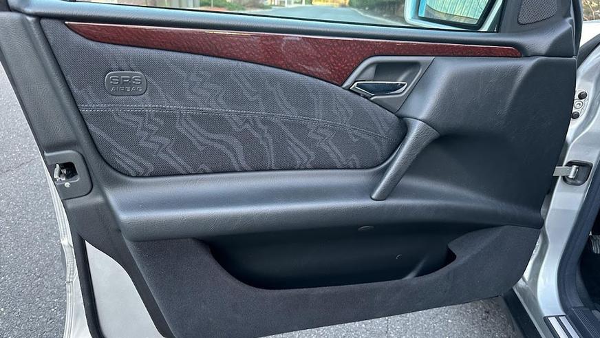 В США нашли E-Class (W210) с пробегом всего 22 тыс. км