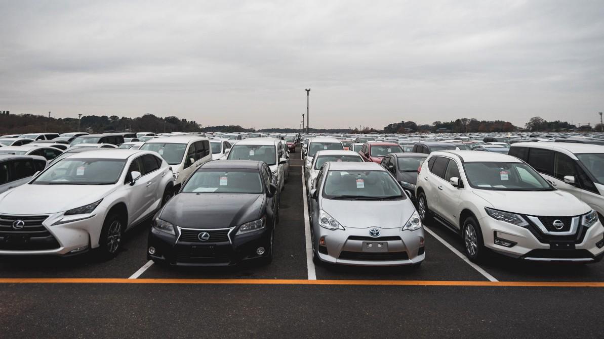 В Японии начали дешеветь автомобили с пробегом