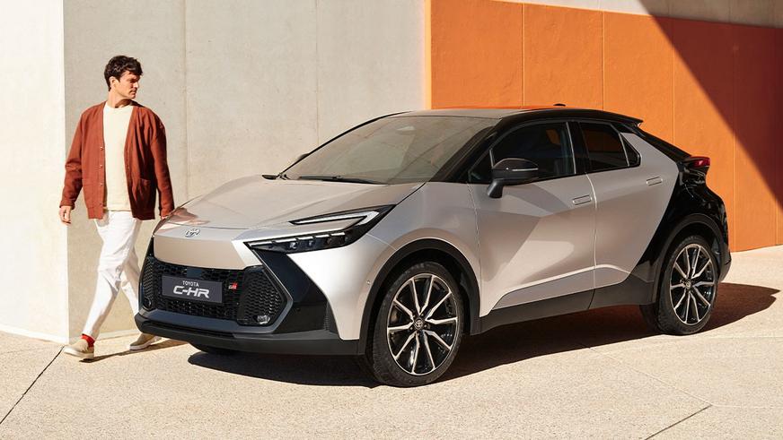 Дизайнерский кроссовер Toyota C-HR сменил поколение