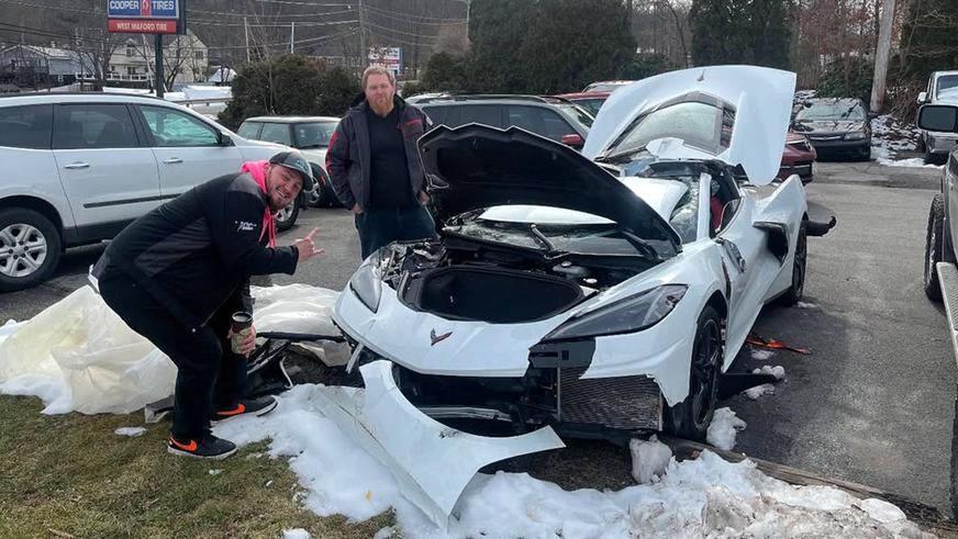 Старый фургон с мотором от Corvette попытается установить рекорд Гиннесса