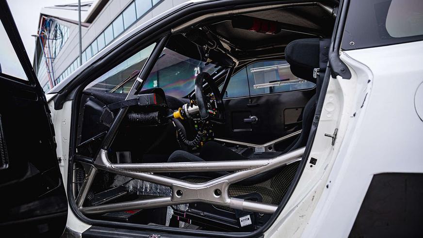 На продажу выставят Nissan GT-R из фильма про гонки. Но это не «Форсаж»