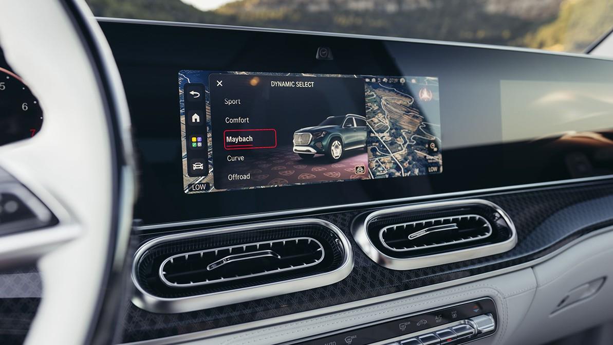 Mercedes батырмаларды қайтарады, бірақ экрандардан бас тартпайды